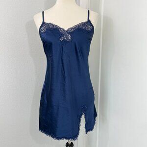 Victoria's Secret Medium Navy Blue Lace Satin Babydoll Nightie Nightgown